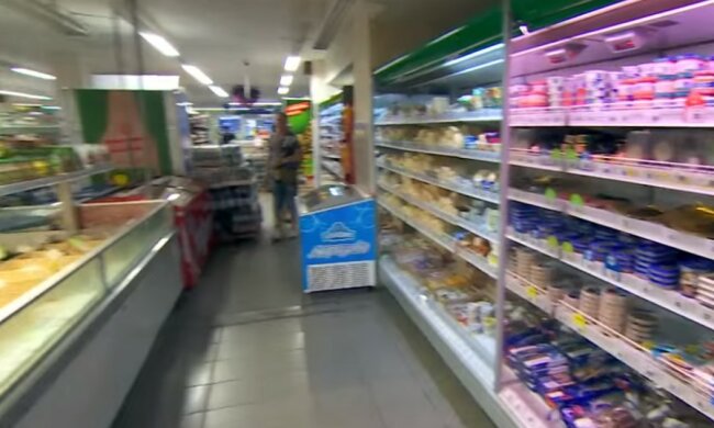 "Занадто юна": у Дніпрі дівчинку принизили в супермаркеті, подробиці