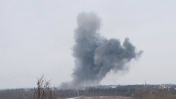 Взрыв прогремел возле границы с Беларусью, кадры с места событий: пограничники сообщили о пострадавшем
