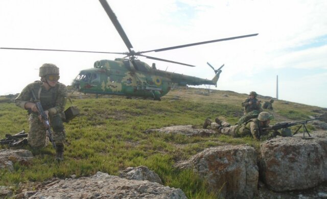 Українські морські піхотинці відбили атаку "супротивника" на Одещині: подробиці і кадри