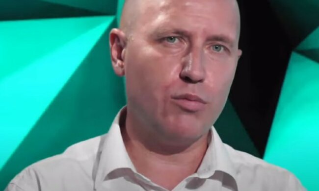 Я розглядаю початкові Мінські угоди як Гордіїв вузол, який можна спробувати розв'язати, а можна розрубати, - Бізяєв