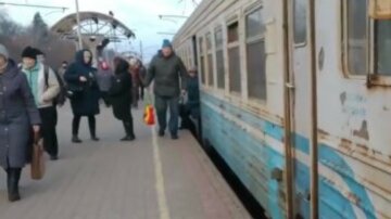 Киевлян предупредили об отмене электричек: названы рейсы и причина изменений в графике