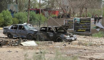 Біля ТЦ у Багдаді вибухнули авто: є загиблі (фото, відео)