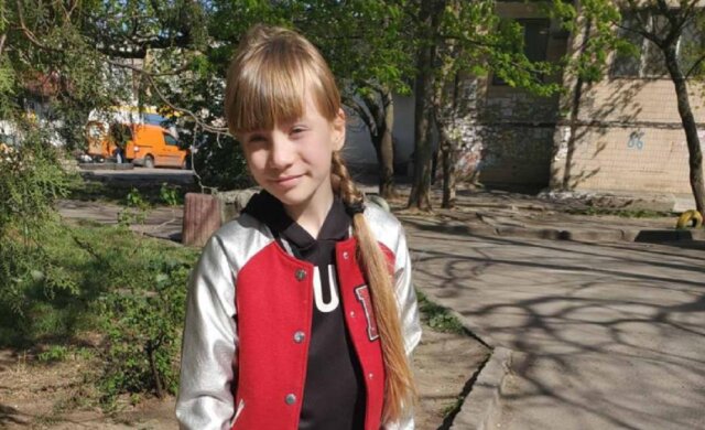 11-летняя девочка с голубыми глазами бесследно исчезла в Одессе: фото и приметы