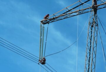 Графики отключения света в Полтавской области на 4 марта