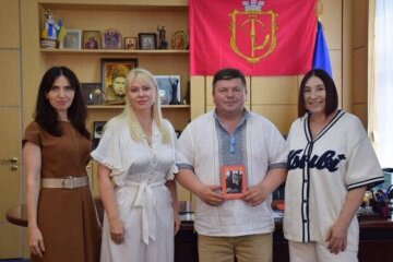 на Подолі презентували «Шість чуттів» Ксени Епель