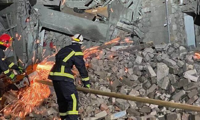 війна, ракетний удар по будинку