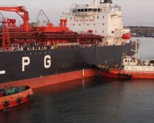 "Врізався в судно з тоннами хімікатів": НП в одеському порту, перші подробиці