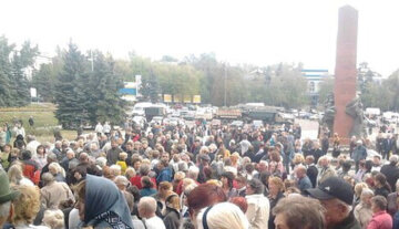 "Украина, спасай": одураченным жителям Донбасса надоела жизнь под покровительством РФ