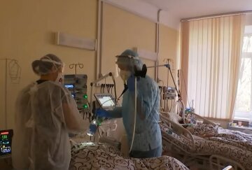 Дніпряни потрапили в реанімацію через ворожок: за життя 20 пацієнтів борються лікарі