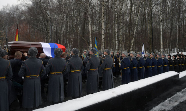 Міноборони РФ готується масово ховати військових