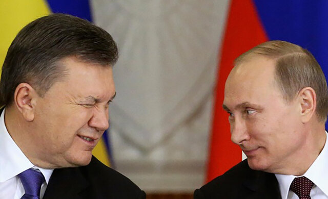 Янукович публічно зганьбився: «Дві звивини морським вузлом пов’язані»