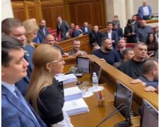 В Раде пролилась первая кровь, кадры облетели сеть: "Тимошенко на глазах у Юзика..."
