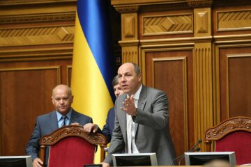 Микола Томенко прояснив ситуацію у Верховній Раді: «у політиків місячні»