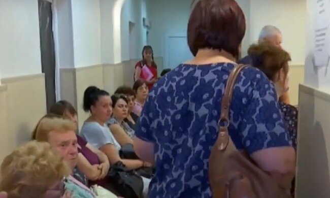 Безкоштовні продукти для ВПО та пенсіонерів в Києві