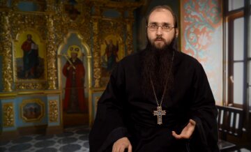 Иеромонах Украинской православной церкви Митрофан объяснил, где граница между человеческим достоинством и гордыней