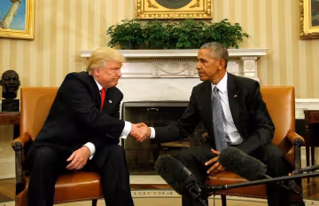 Неохоче рукостискання Обами і Трампа висміяли фотожабами (фото)