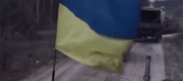 флаг Украины, техника ЗСУ
