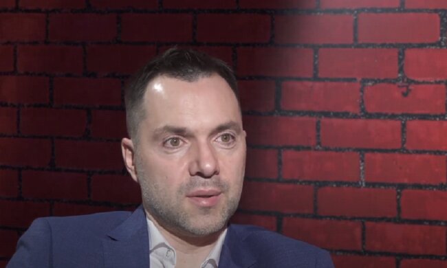 Арестович предложил развыдумать Россию: Нам надо сделать то, что сделал Феофан Прокопович, только наоборот