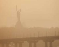 Пылевая буря несется в Украину, здоровье людей в опасности: кому нужно быть осторожными в эти дни
