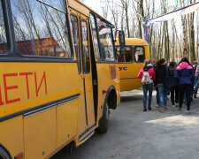 В Подмосковье загорелся автобус с 45-ю детьми (видео)