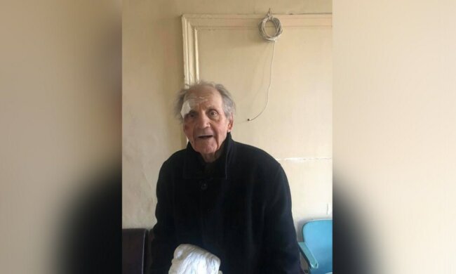 У Дніпрі шукають родичів літнього чоловіка: у нього повна амнезія, потрібна допомога