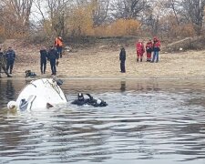 Яхта затонула в Києві, очевидці зняли катастрофу на відео: подробиці моторошної НП