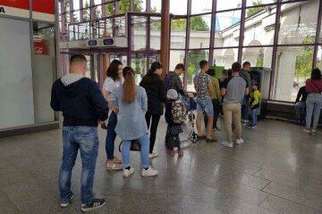В Украину перевели $12,5 миллиардов, но эти деньги пойдут не на страну: в чем причина