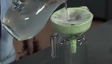 фильтрация воды, скриншот: YouTube