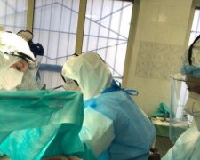 Лікарі кинулися рятувати вагітну українку, у якої двоє дітей: "ковід вразив легені"