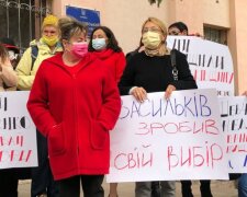 В Василькове под судом требуют не допустить отмены результатов выборов