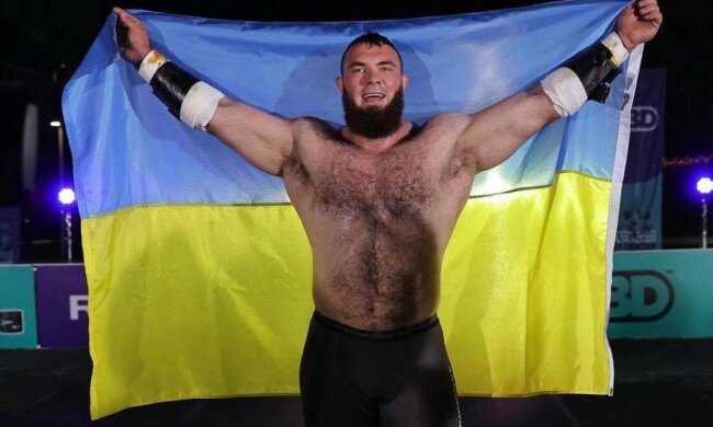 Олексій Новіков став найсильнішою людиною планети в 24 роки: "Це перемога для вас, мої любі українці"