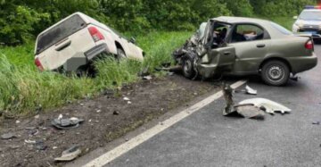 Машины всмятку: на дороге под Харьковом столкнулись авто, есть жертвы