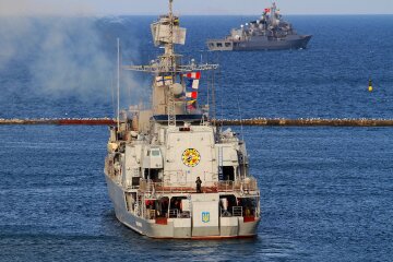 Корабли ВМС Украины и Турции провели совместную тренировку в Черном море (фото)