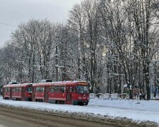 Авария с сетями привела к остановке трамваев в Днепре: срочное предупрежение