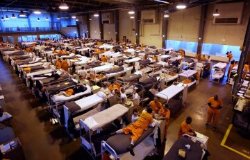 Акции частных тюрем в США выросли после победы Трампа