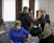 Психіатри вирішили забрати депутата РФ під час засідання, відео: "Прецедент неабиякий"