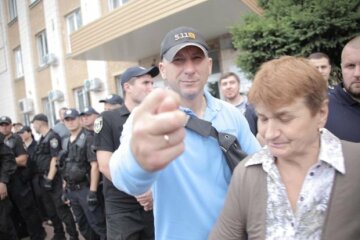 Поліція розслідує нову унікальну схему скупки голосів по 210 округу – повідомив Сергій Коровченко