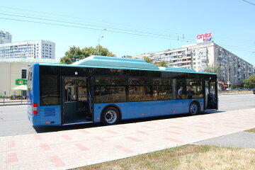 В Україні створили економічний автобус, за яким шикується черга
