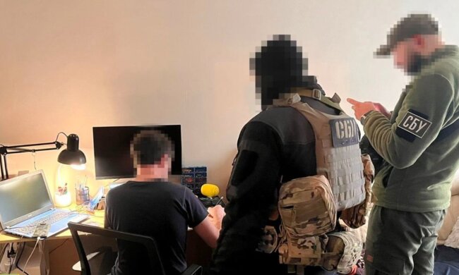Украине грозила утечка оборонной информации: киевские хакеры связались с "ДНР" ради выгоды
