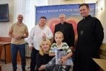 У Подільському районі передали шкільне приладдя дітям родин загиблих Захисників України