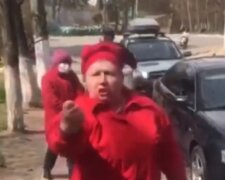 Депутат избила человека под Киевом, видео безумия: "Пошла вон, суч..."