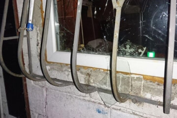 Банда підлітків влаштувала рознос в Дніпрі, кадри: "озброїлися битами і..."