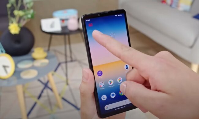 телефон, скріншот Ютуб