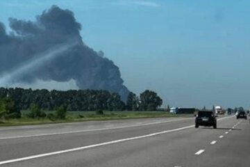 Новый ракетный удар: под Киевом черный дым и много огня