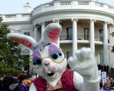 Заступник Трампа приніс кролика у Білий дім (фото)