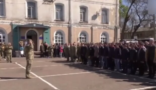 военкомант, повестки, присяга, мобилизация