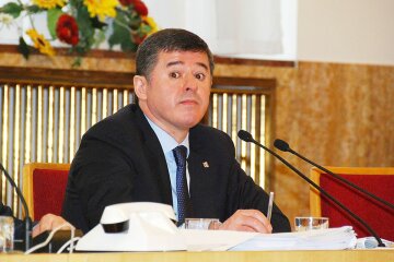 Рідний брат нардепа Балоги перетворився на мільйонера: злісний неплатник податків