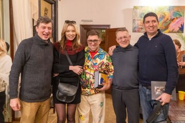Поки Байден був у Києві, Олесь Доній презентував книгу «Сковорода і Ми» у театрі