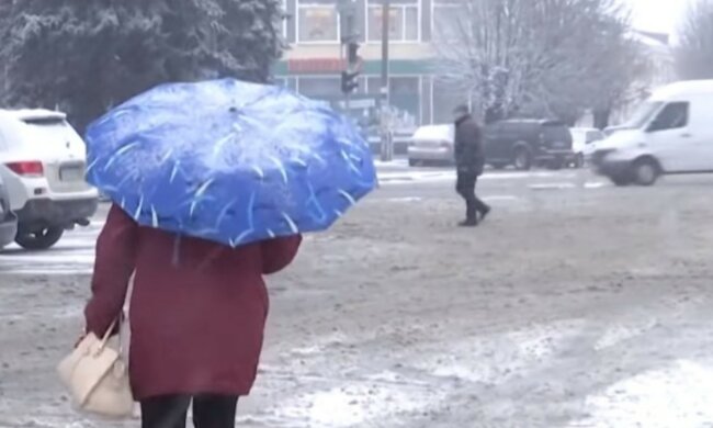 Холодний циклон принесе в Україну дощі зі снігом: названа дата негоди