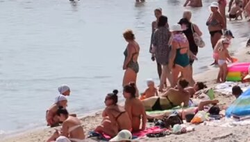 Отдыхающим запретили купаться в Одессе, названа причина: какие пляжи угрожают здоровью